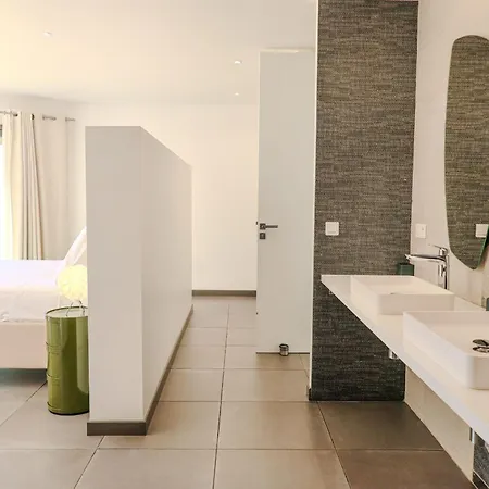 Ghjiseppina Di Pinarello Villa *