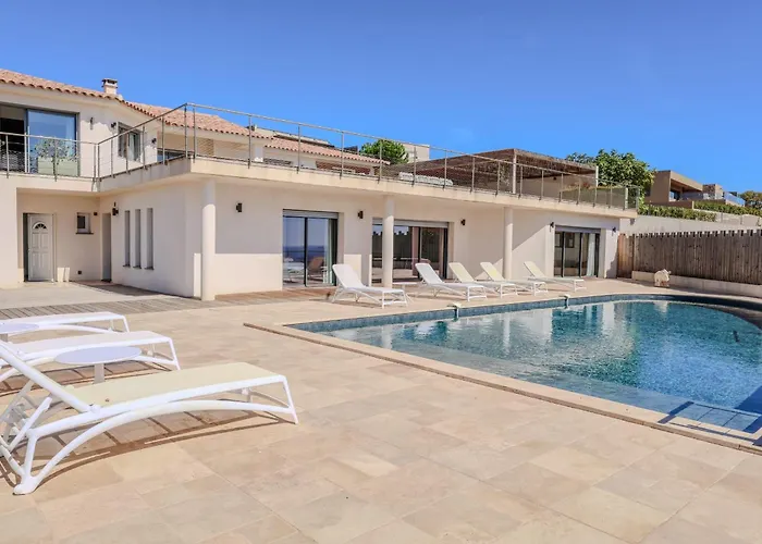 Ghjiseppina Di Pinarello *