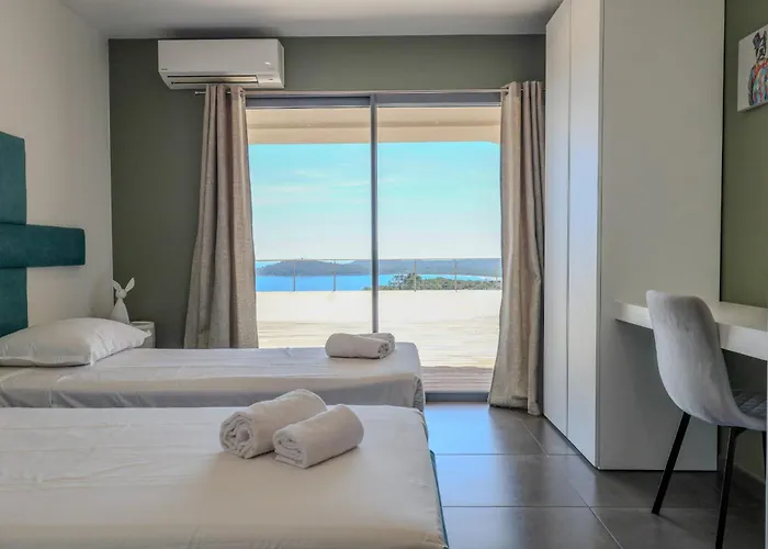 Ghjiseppina Di Pinarello Vila