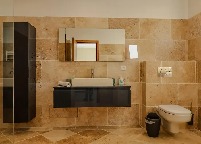 Vila Ghjiseppina Di Pinarello *