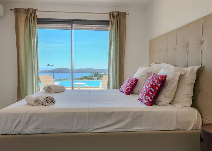 Vila Ghjiseppina Di Pinarello *